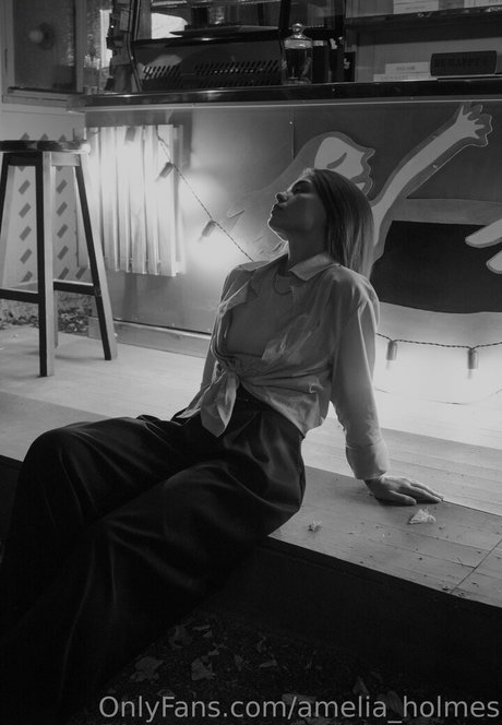 amelia holmes 高品質スター 写真