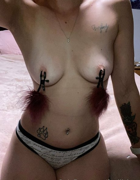 feeliishaa 可愛い女優 写真