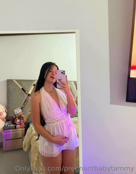 babytammybg アダルト女優 写真