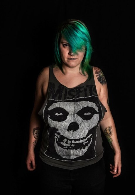 大学生のオンリーファンズ アートxxx 画像