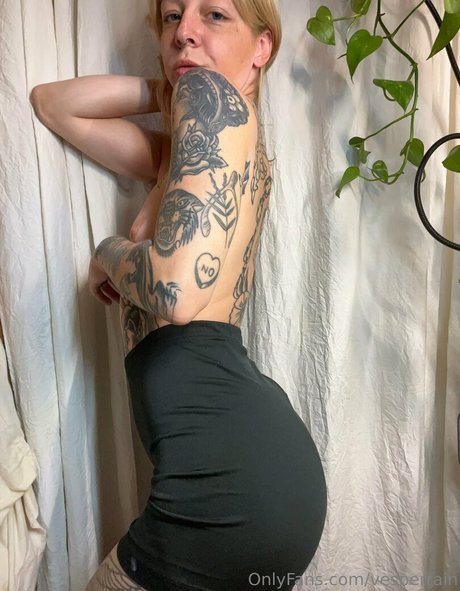 vesperrain エロティックモデル 写真