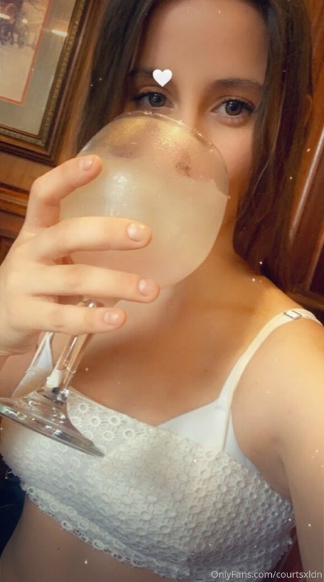 courtsxldn ポルノスター ギャラリー