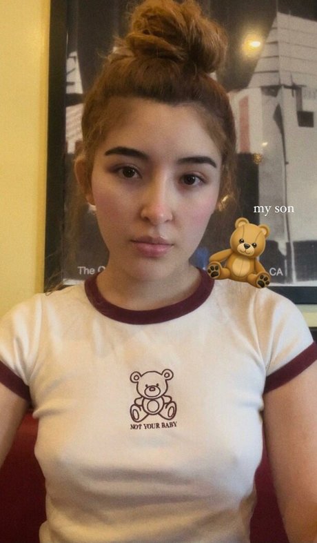 Sylvia Mari Claire 素敵なポルノスター 写真