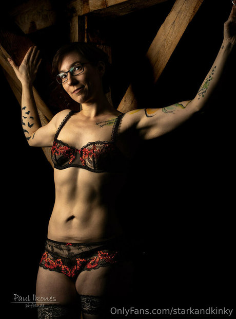 starkandkinky ポルノスター 画像