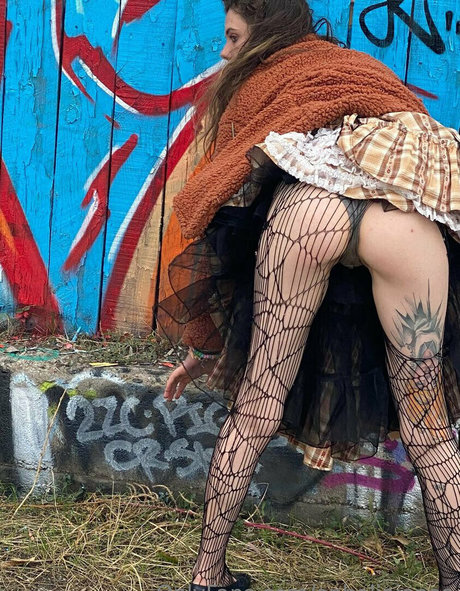 opheliajones ポルノスター トップ 画像