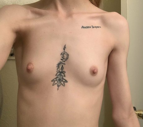 Leahtheprincess ポルノスター アート 写真