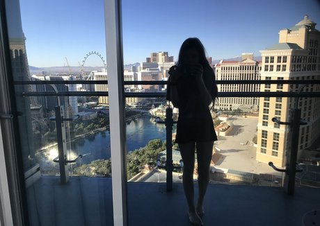 saadlilthot アートモデル 写真