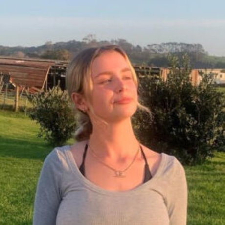 Aluca Jones ポルノスター 可愛い ギャラリー