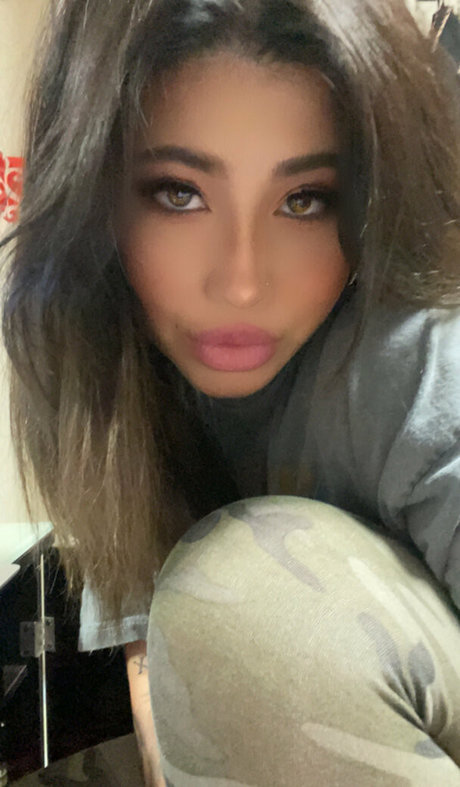 ゲイの乳首OnlyFans 無料ヌード 写真