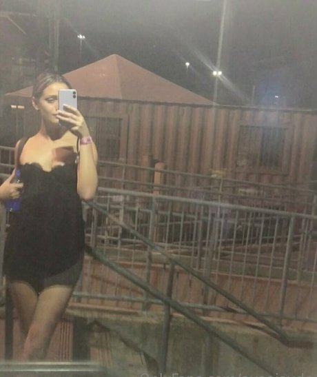 avaajayde 可愛い女優 写真