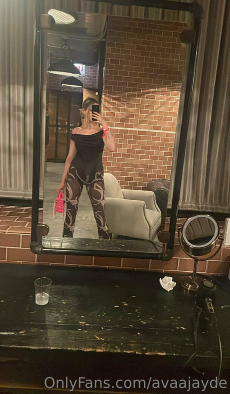 avaajayde セックスモデル 写真