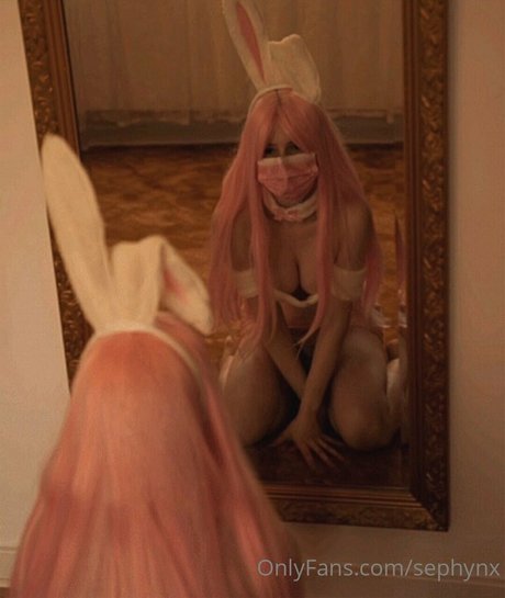 Namiliaa セクシーなスター 写真