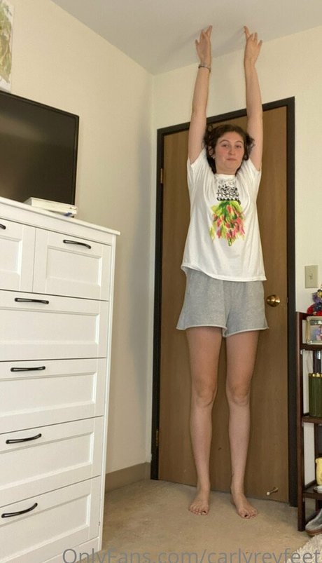 carlyreyfeet アート女優 写真