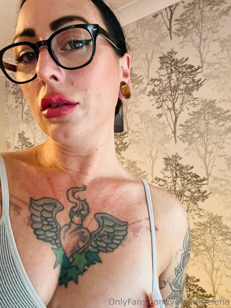 yourcuteelena ポルノスター 可愛い 画像