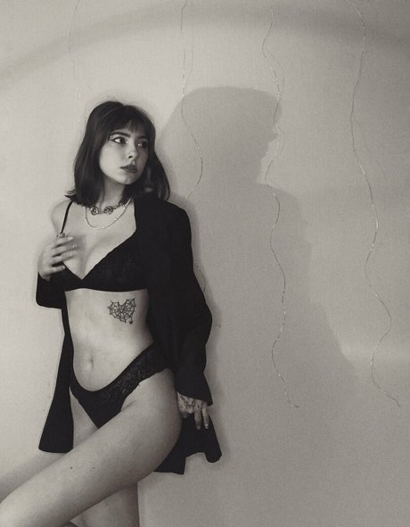 zlatka lesenok かわいいスター 写真