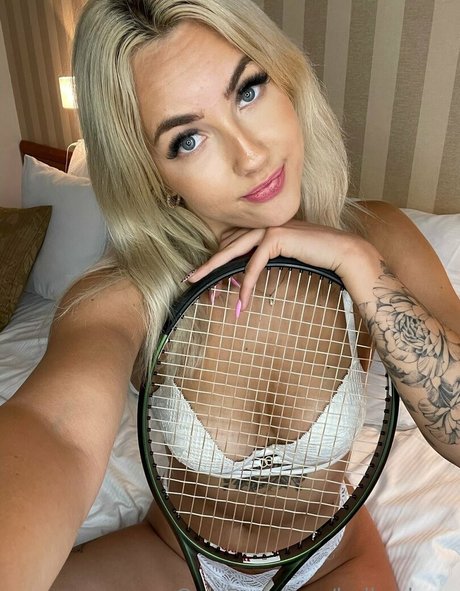 bellas laws セックススター 写真