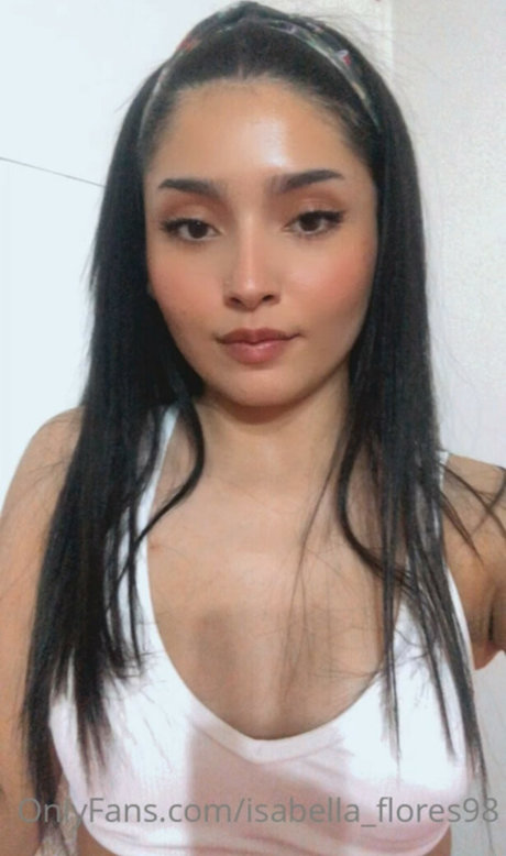 Isabella flores98 セクシーモデル 写真