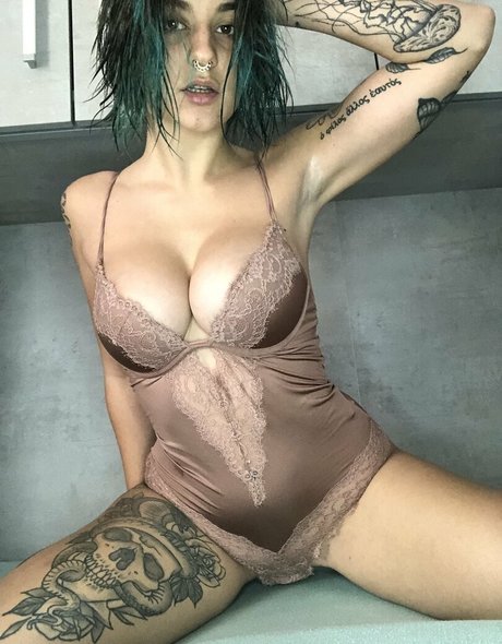 黒檀の猫オンリーファンズ 無料セックス 写真