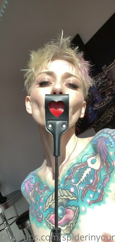 ハンズオンリーファン アダルト無料 写真