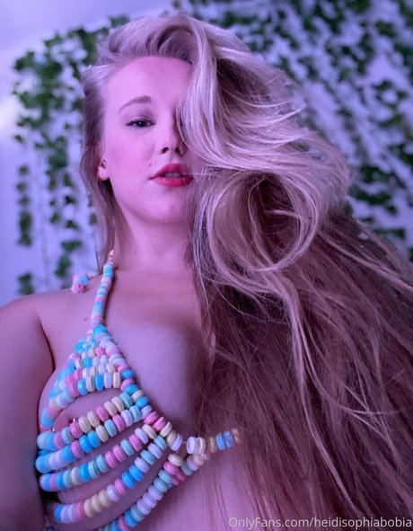 Heidisophiabobia ポルノスター 独占 画像