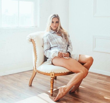 Casimere Jollette 最高のスター アーカイブ