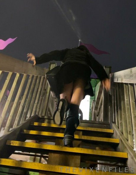 thevixenfiless ヌードモデル 写真