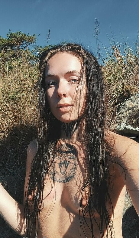 schrimpgirl 無料女優 ギャラリー