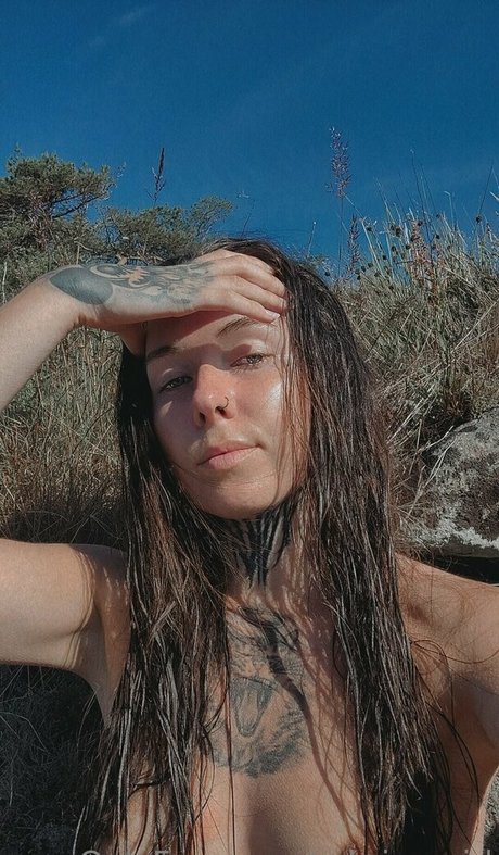 schrimpgirl かわいいポルノスター ギャラリー