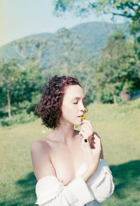 ポーグ xxx オンリーファンズ 美しいヌード 写真