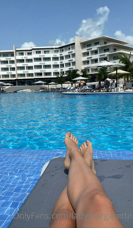 ladymargarette ホットなポルノスター 写真