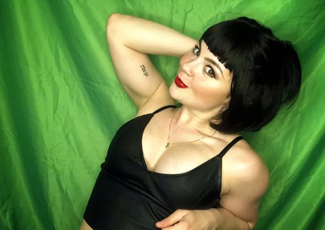 megartron xxxモデル ギャラリー