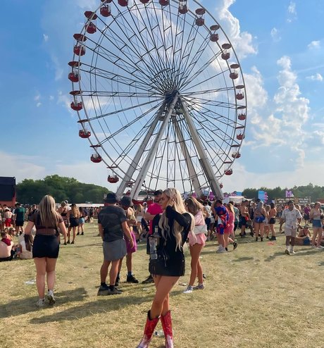 黒檀ビキニOnlyFans ホット裸 画像