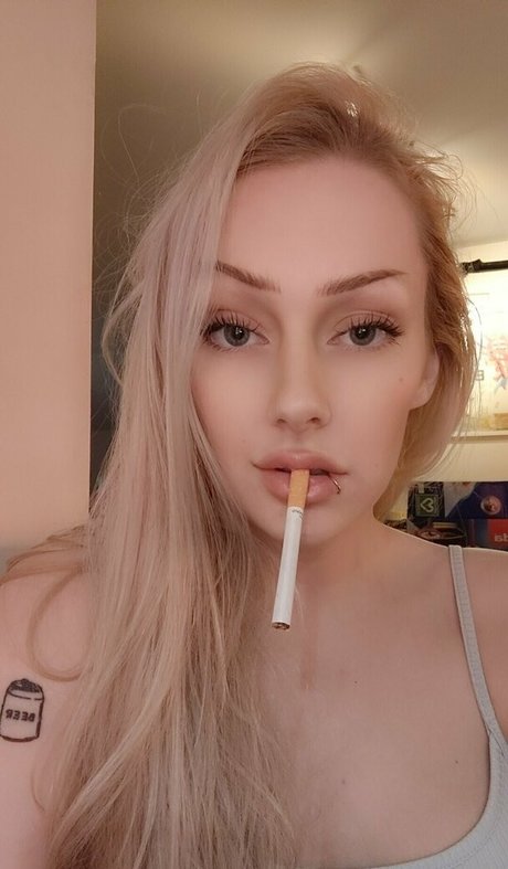 yennefer free 完璧なポルノスター 画像