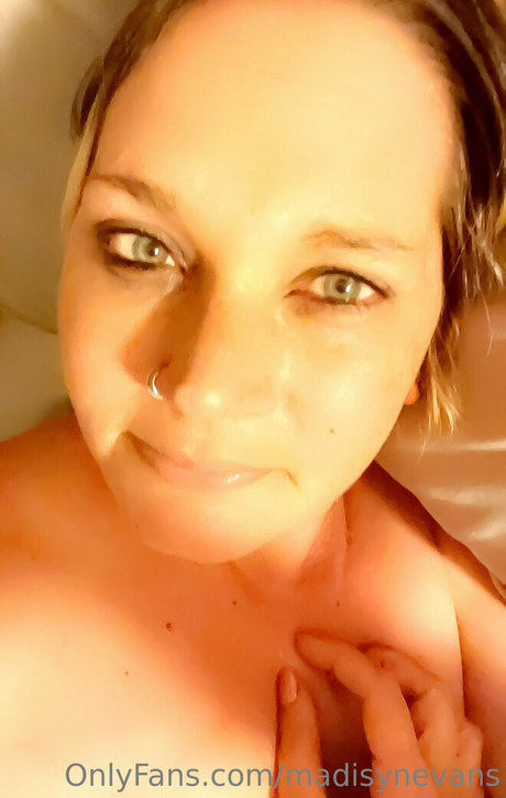 madisynevans 美しいポルノスター 写真