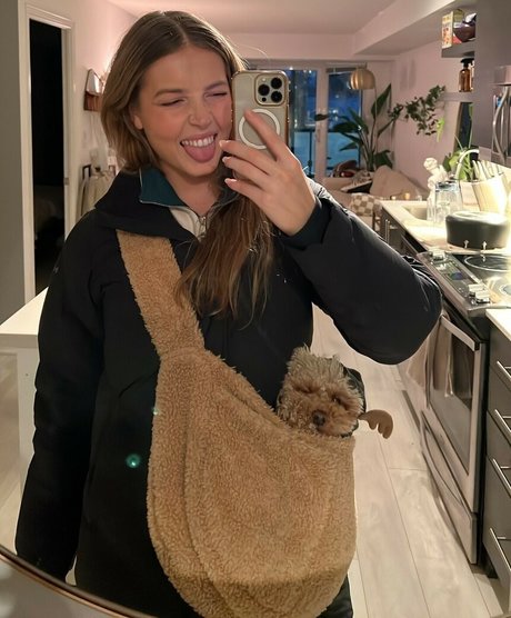 Maya V Henry ホットモデル ギャラリー