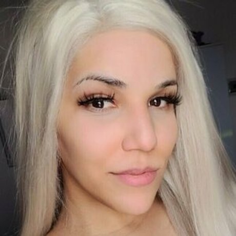 krystal j ヌード女優 アーカイブ