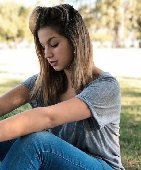 Abbylamaison 最高のモデル 写真