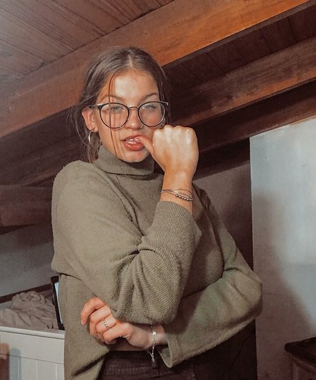 Abbylamaison ヌードのポルノスター 画像