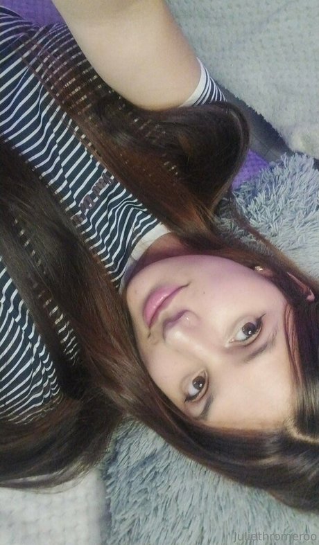 julieth1xxx 独占スター 写真