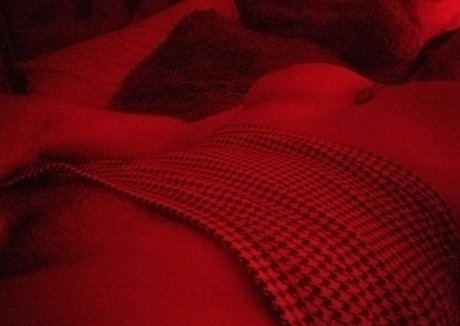 ゲイアナル舐めオンリーファンズ ヌード 写真