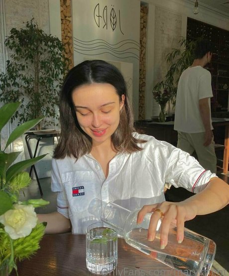 18歳以下の無料OnlyFans 無料セクシー 写真