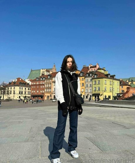 maryloveeeefree 裸モデル 写真