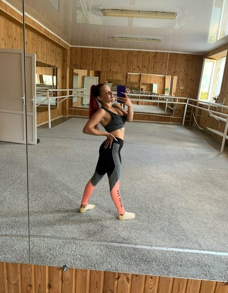 alislyfox ホットスター 写真