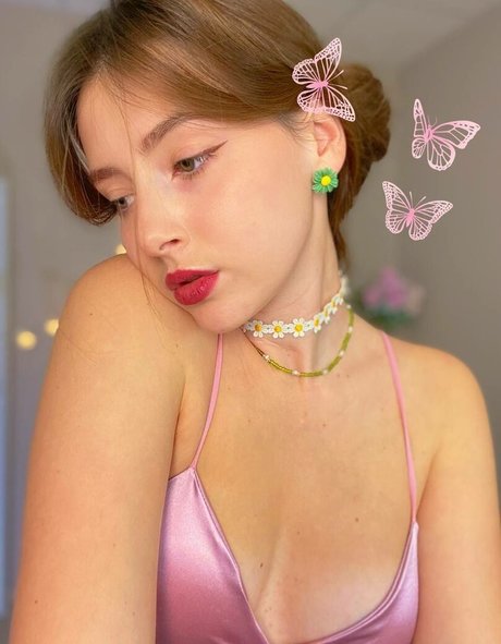 Gloriaelmers アダルトスター 写真