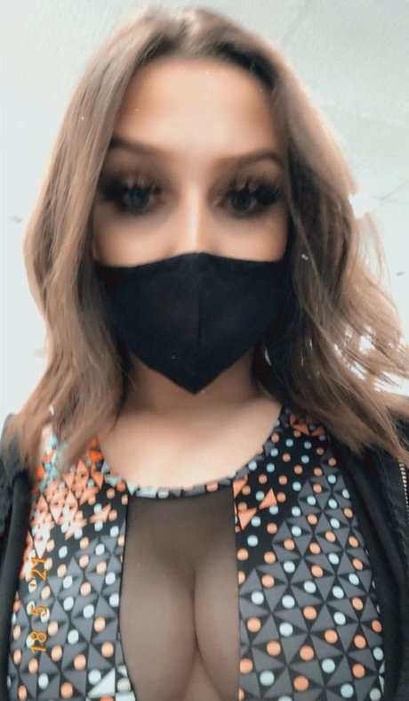 Chloe Flores セックススター 写真