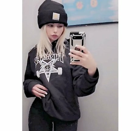 Gray Hawkes ポルノスター アダルト 画像