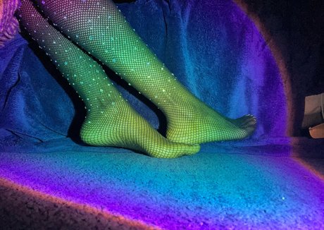 chocolatefeetbabe 裸のポルノスター 画像