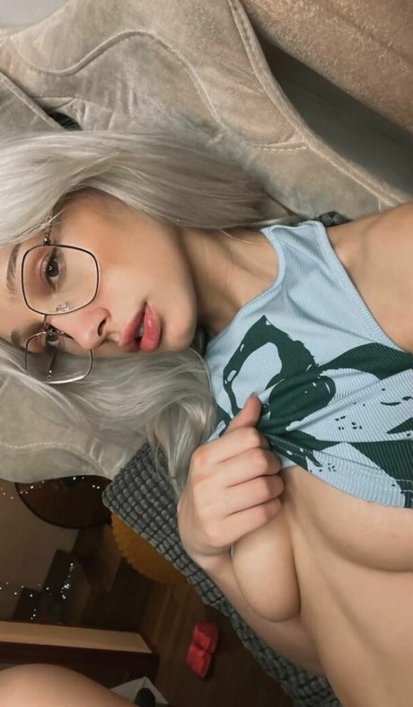 LeaCutie スター ヌード 写真