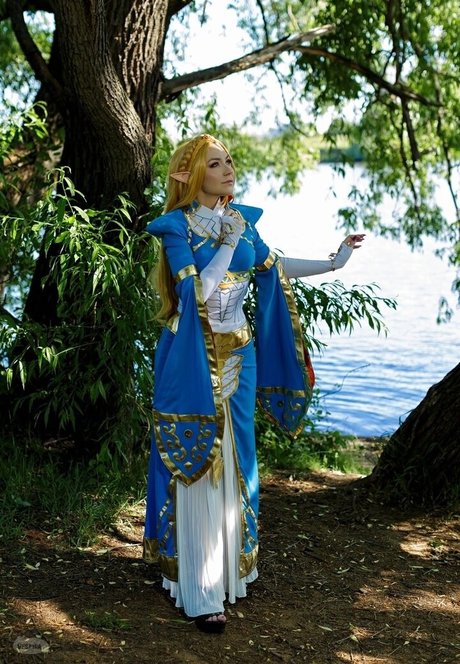 Mi2ray Cosplay アダルトモデル 画像