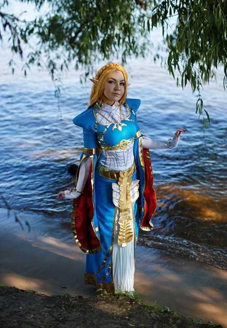 Mi2ray Cosplay 高品質女優 写真